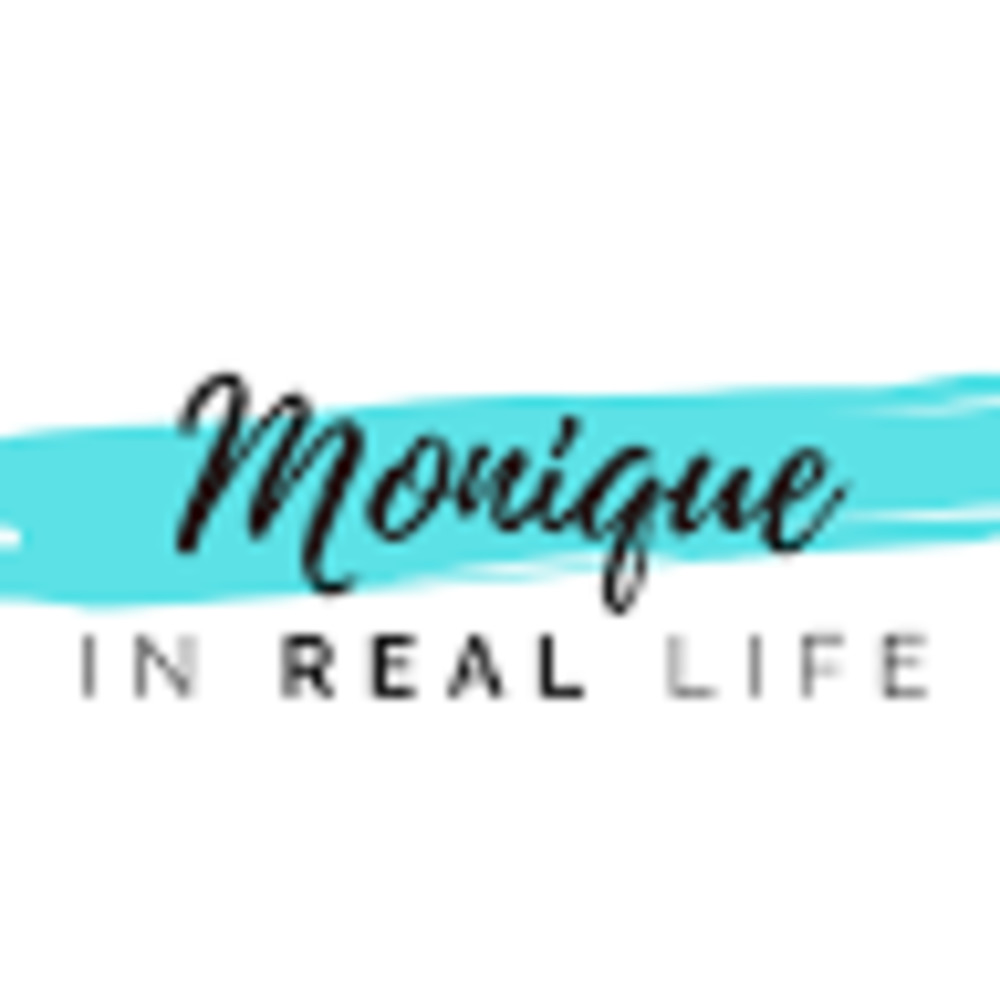 Meet your Posher, Monique